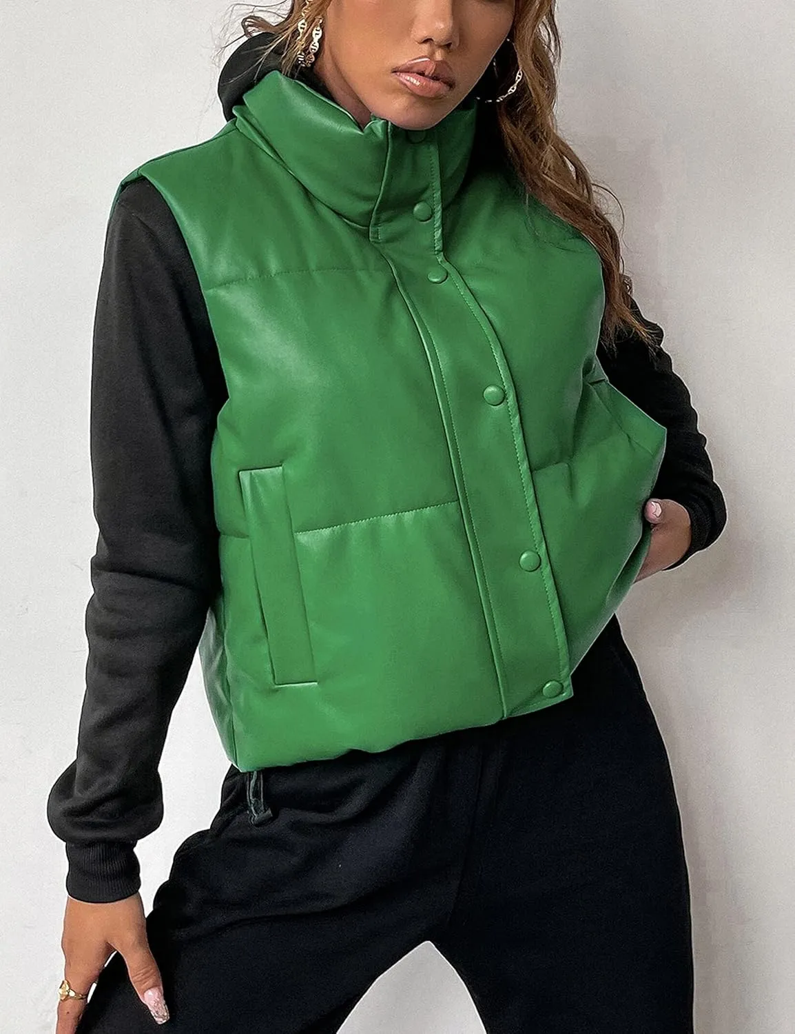 Ailoqing Womens Faux Leather Puffer Vest Zip Up Sleeveless Winter Cropped Jacket