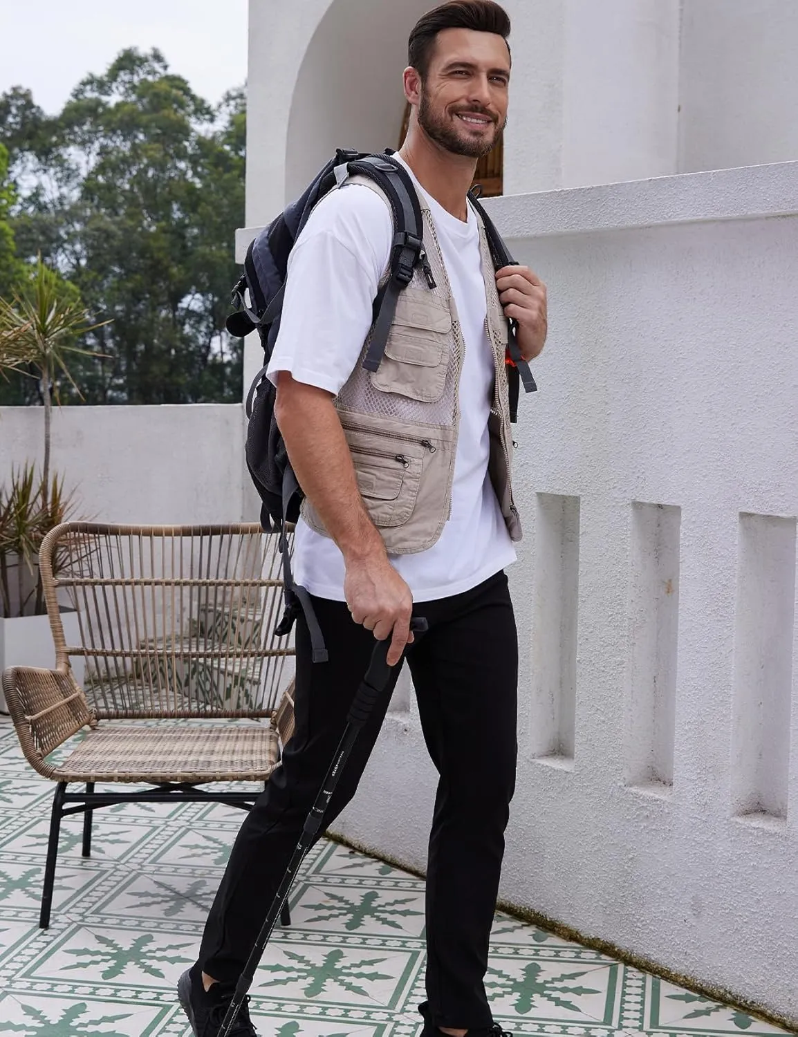 Gihuo Men's Utility Vest Fishing Safari Vest Summer Travel Vest with Pockets