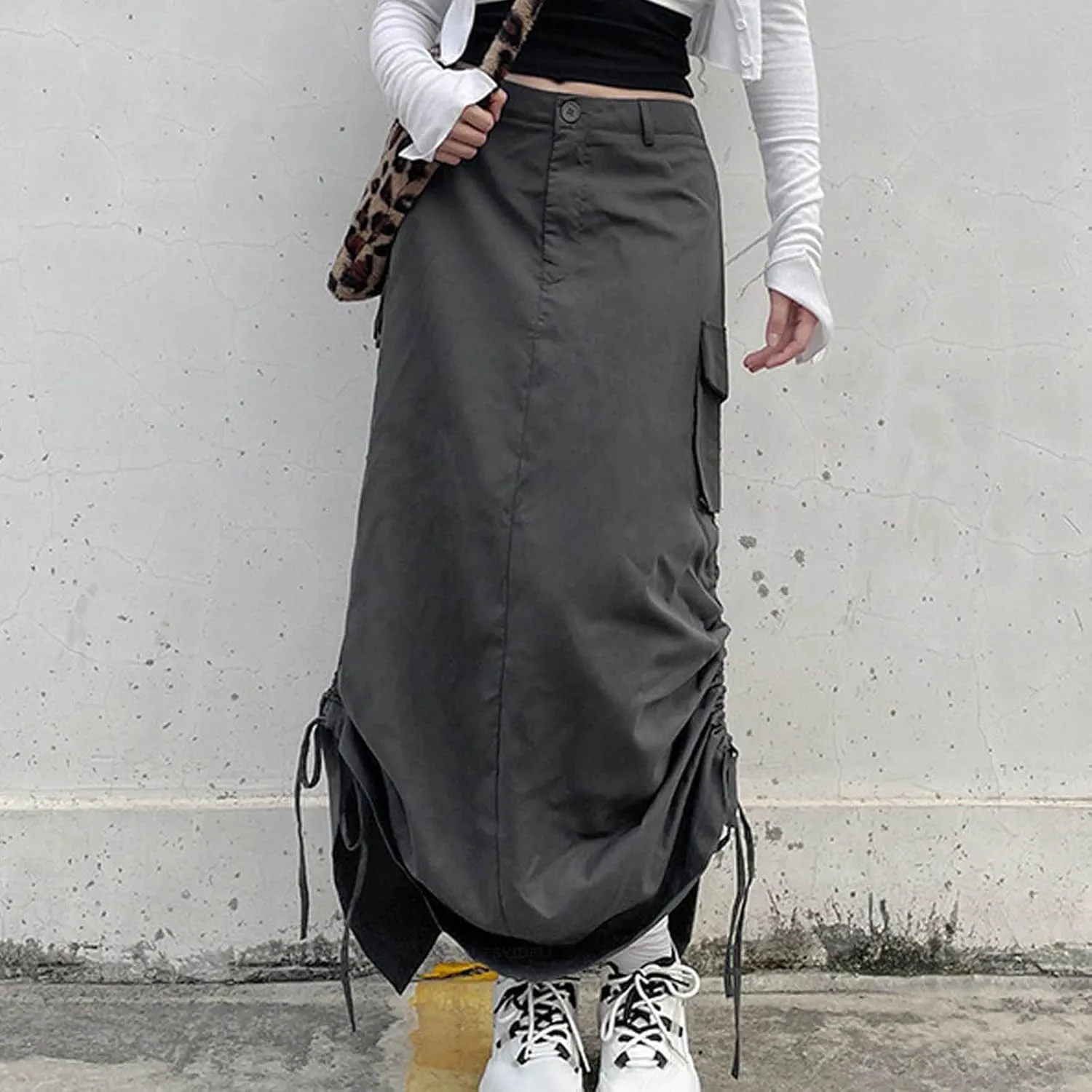 HGps8w Women Y2k Drawstring Cargo Skirt Vintage High Waist Ruched Parachute Maxi Long Skirts with Pockets
