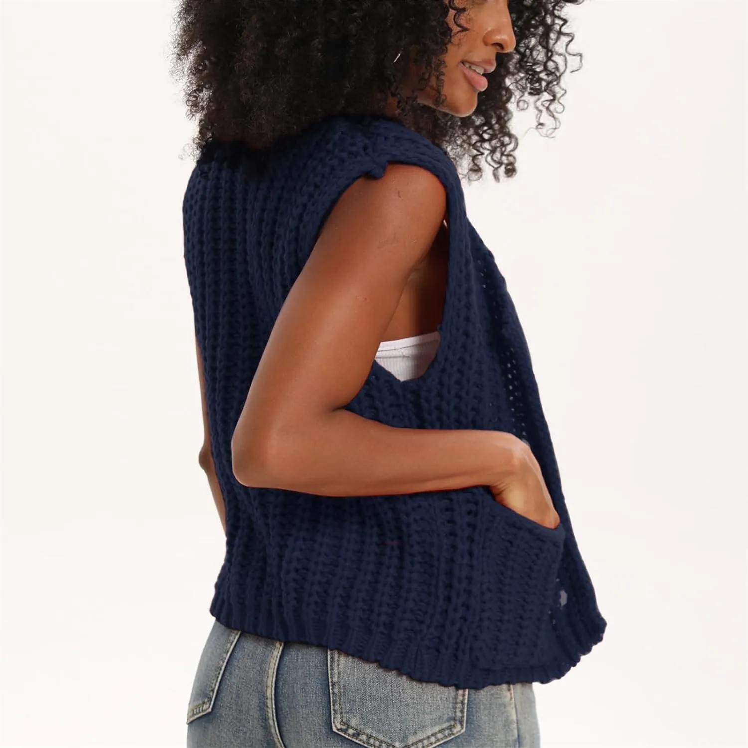 HOULENGS Women's Spring Chunky Sweater Vest 2025 Button Down Sleeveless Knit Top Fashion Cardigan Vest with Pockets