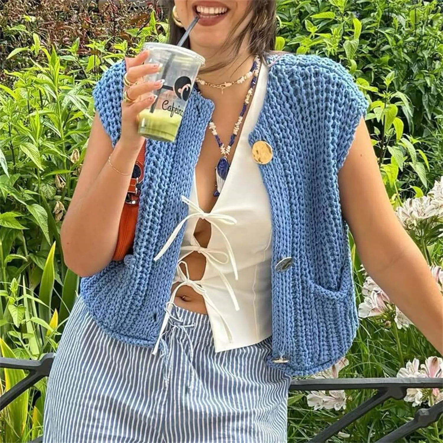 HOULENGS Women's Spring Chunky Sweater Vest 2025 Button Down Sleeveless Knit Top Fashion Cardigan Vest with Pockets