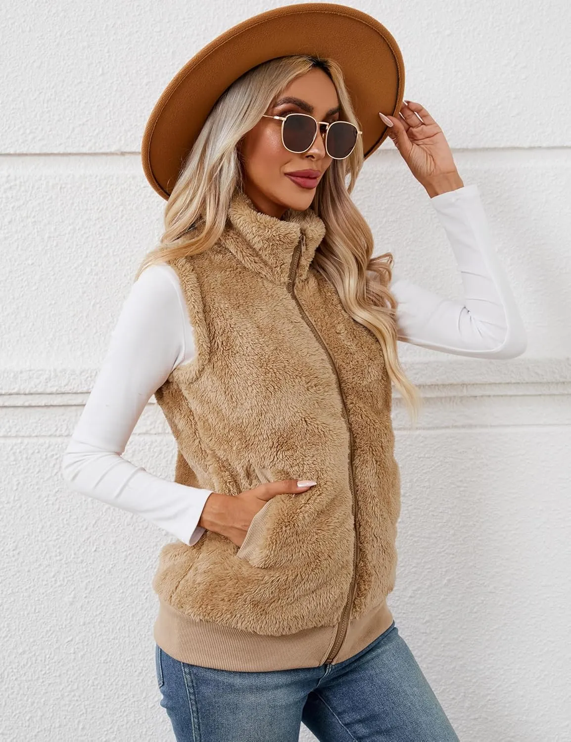 LOMON Womens Fuzzy Fleece Vest, Casual Warm Sleeveless Zip Up Sherpa Vest Jacket with Pockets for Fall/Winter