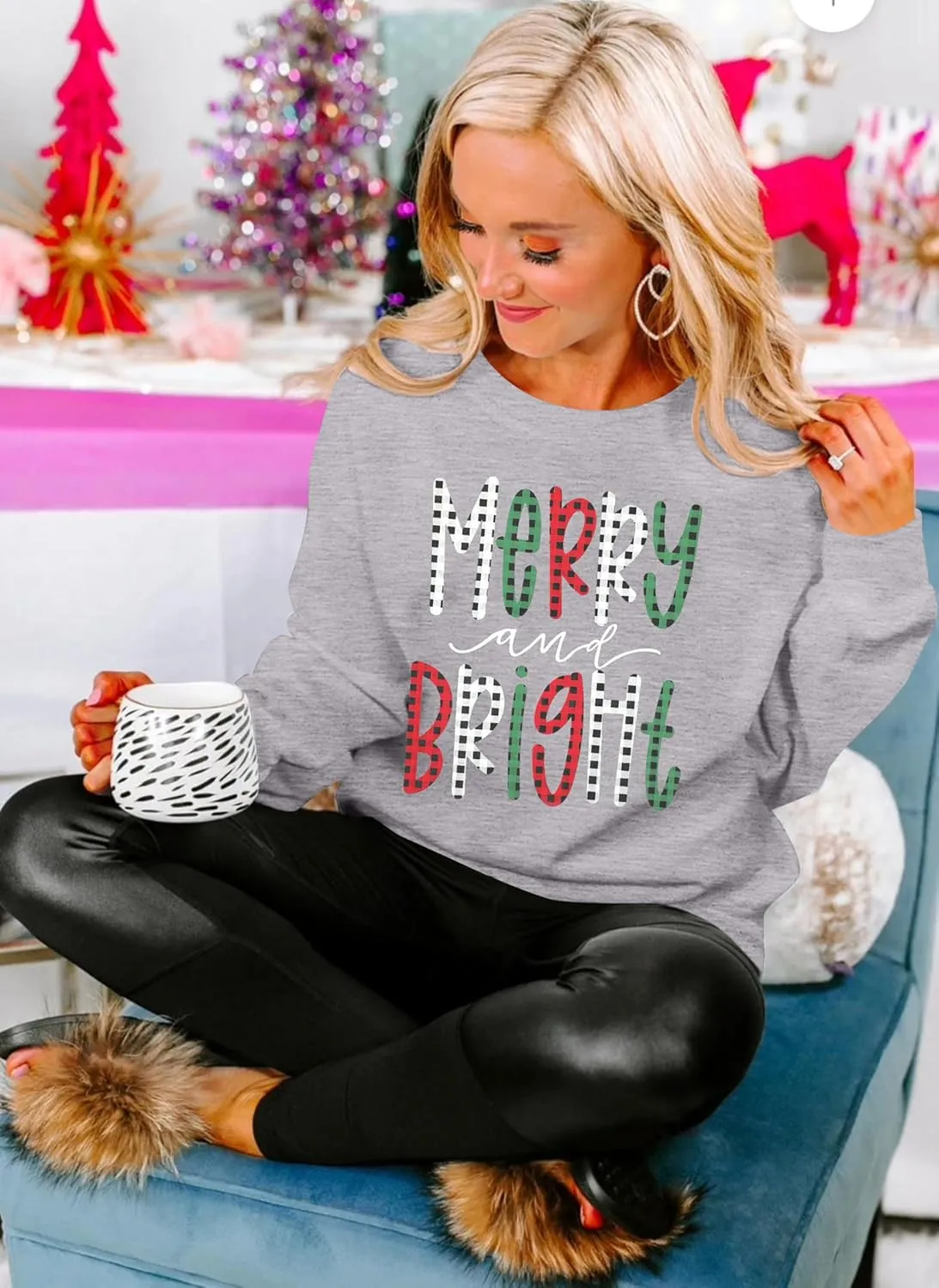 Merry and Bright Sweatshirts Pullover Women Christmas Letter Graphic Print Long Sleeve Crewneck Shirts Casual Blouse Tops