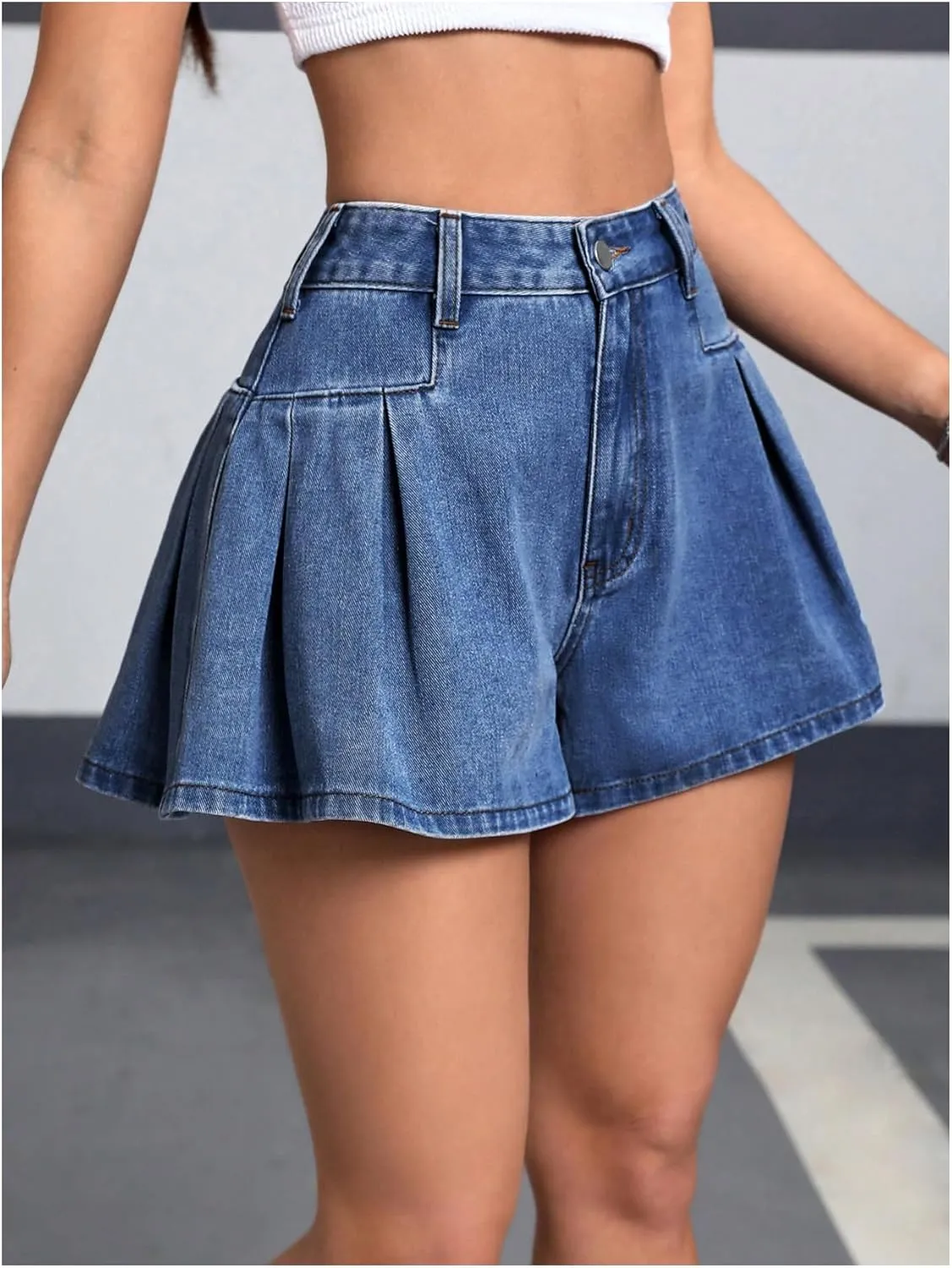 WDIRARA Women's High Waist Ruffle Hem Wide Leg Denim Shorts with Pockets
