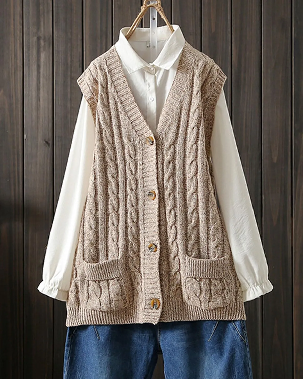 Women's Sweater Vest Sleeveless Button Down Knitted Cardigan Outwear with Pockets