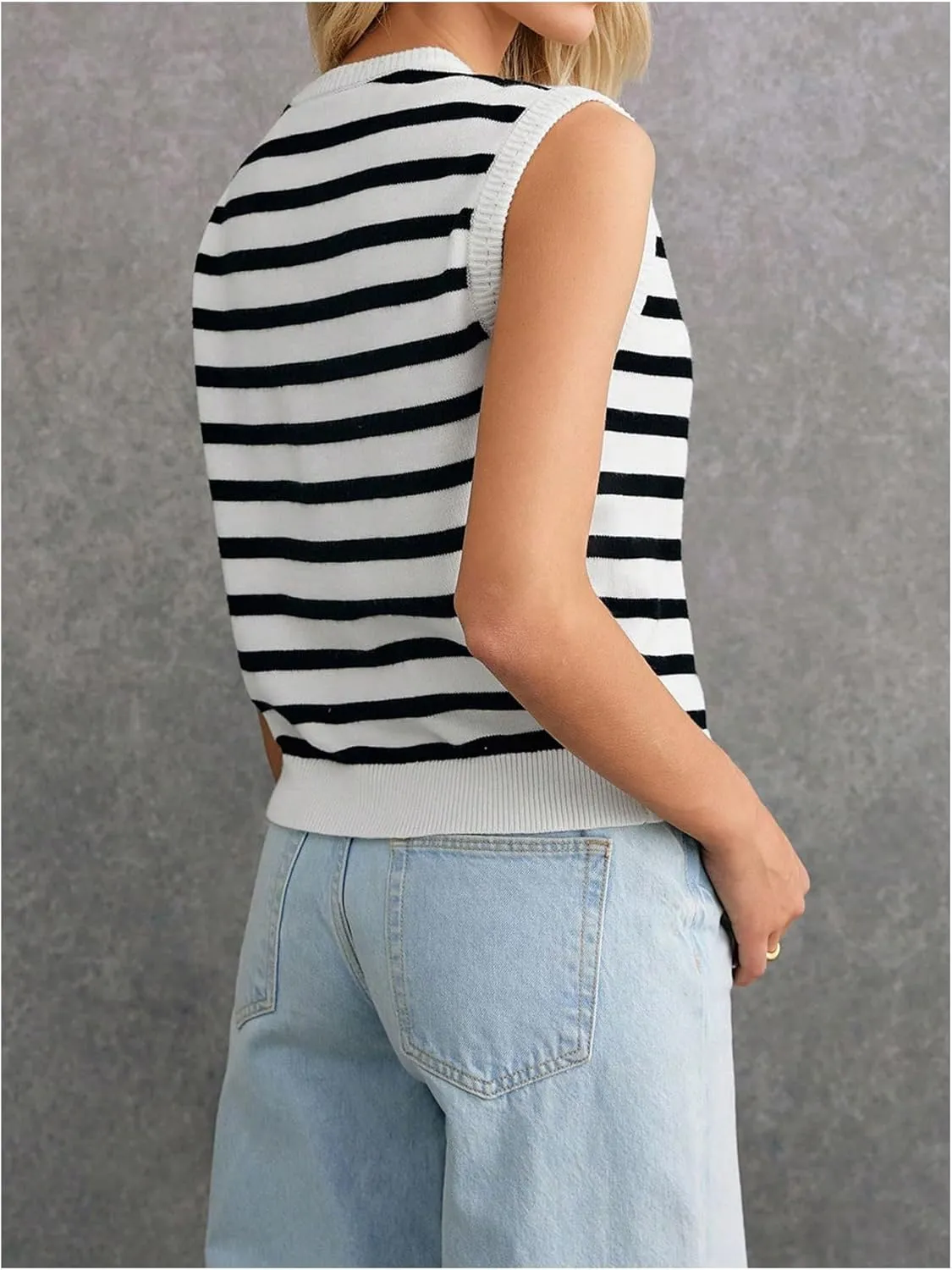Women's V Neck Sweater Vest Button Down Sleeveless Vest Cardigan Casual Knit Vest