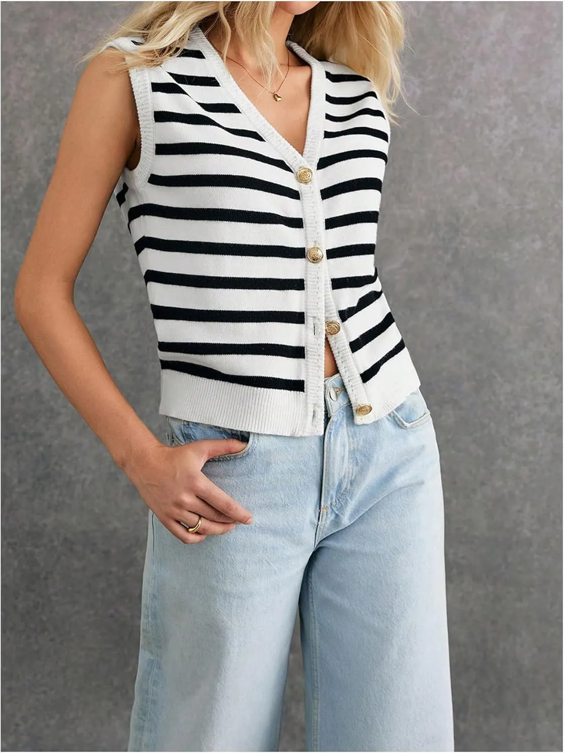 Women's V Neck Sweater Vest Button Down Sleeveless Vest Cardigan Casual Knit Vest